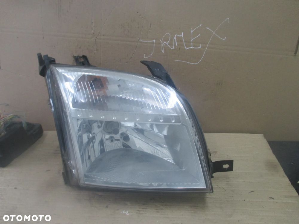 Lampa prawa Fusion Hella Europa