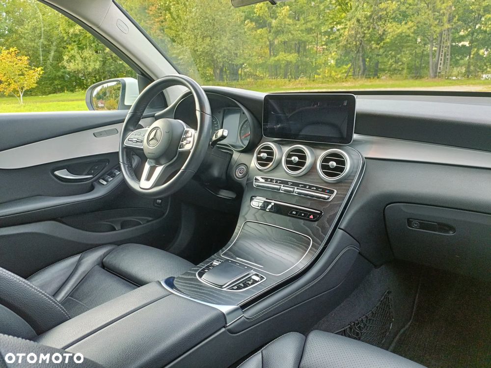 Mercedes-Benz GLC - 30