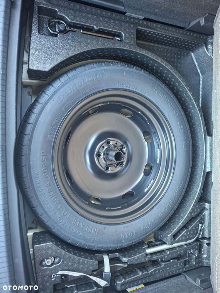 Volkswagen Tiguan - 15