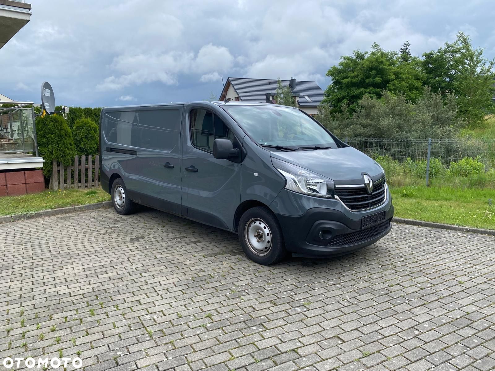 Renault Trafic - 1