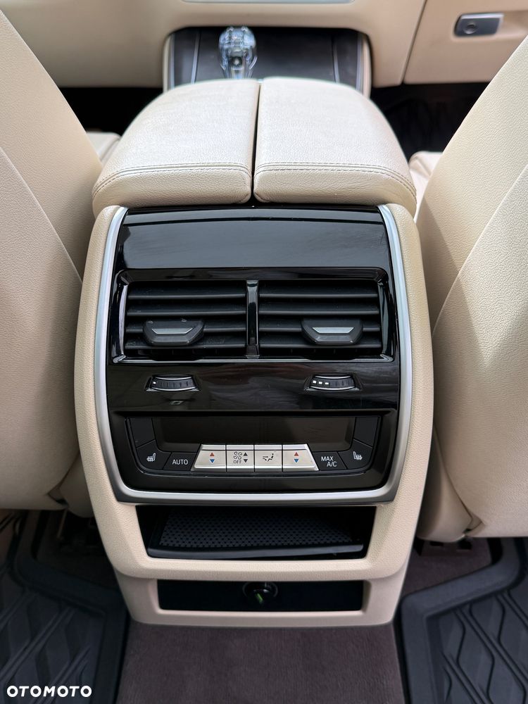 BMW X5 xDrive40i xLine - 14