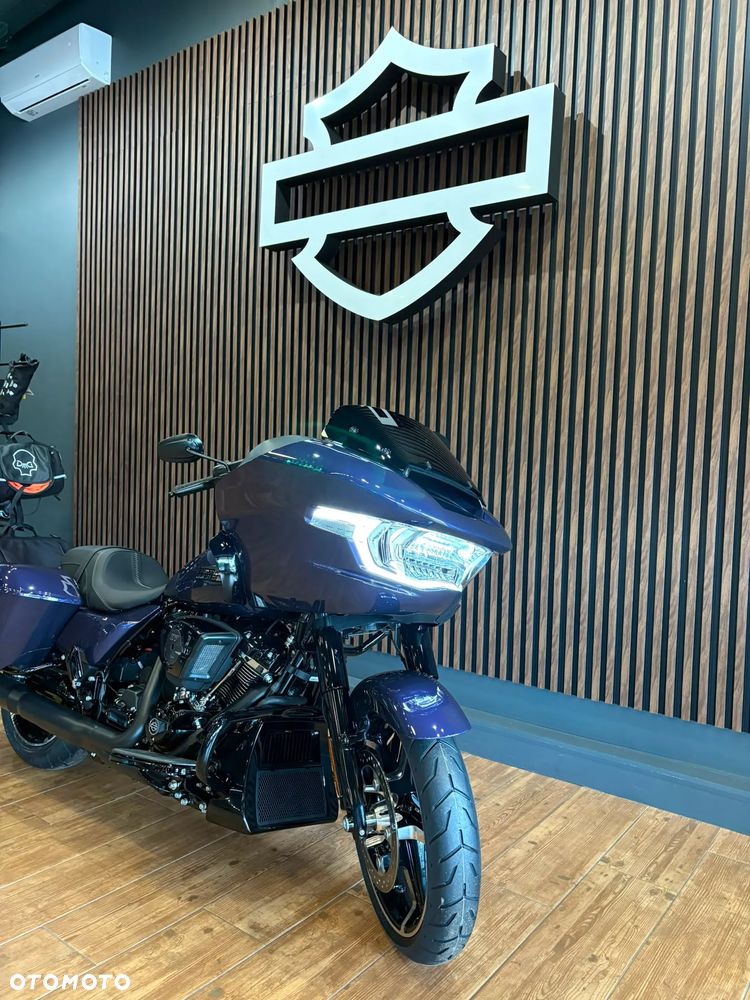 Harley-Davidson Touring Road Glide - 11