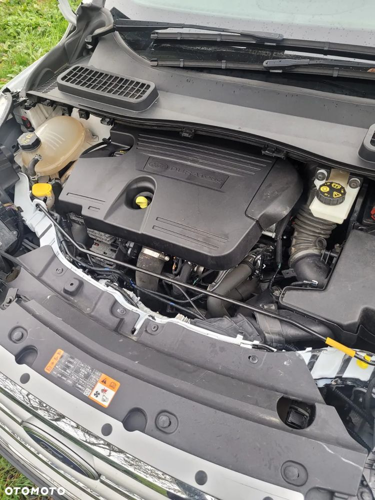 Ford Kuga 2.0 TDCi 2x4 Titanium - 3