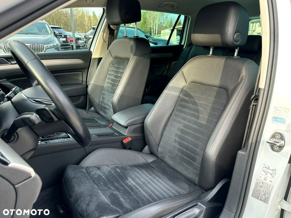 Volkswagen Passat - 14