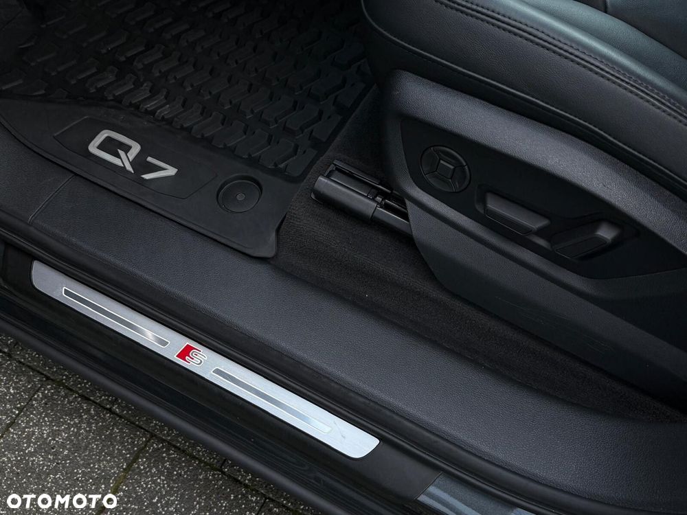 Audi Q7 - 19