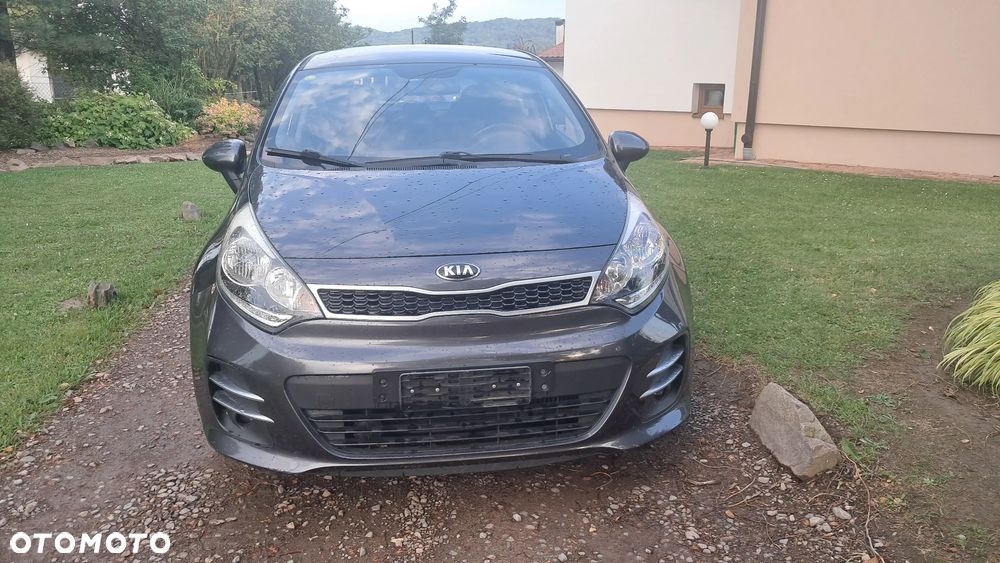 Kia Rio - 5