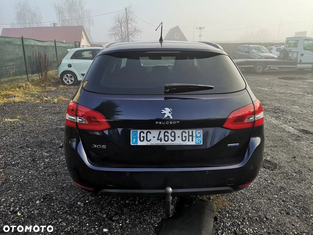 Peugeot 308 BlueHDi FAP 150 Stop & Start Allure - 29