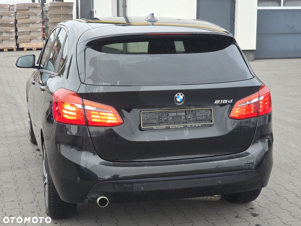 BMW Seria 2 216d Sport Line - 2