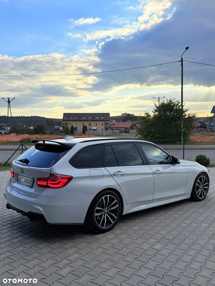 BMW Seria 3 320d Touring xDrive - 6