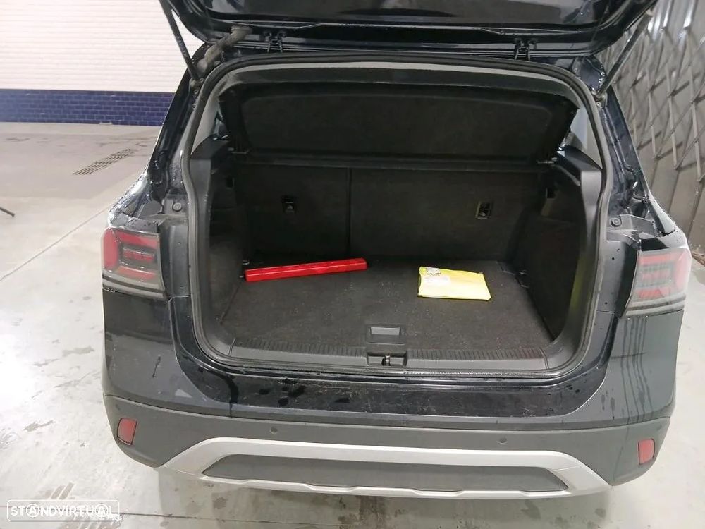 VW T-Cross 1.0 TSI Urban DSG - 16