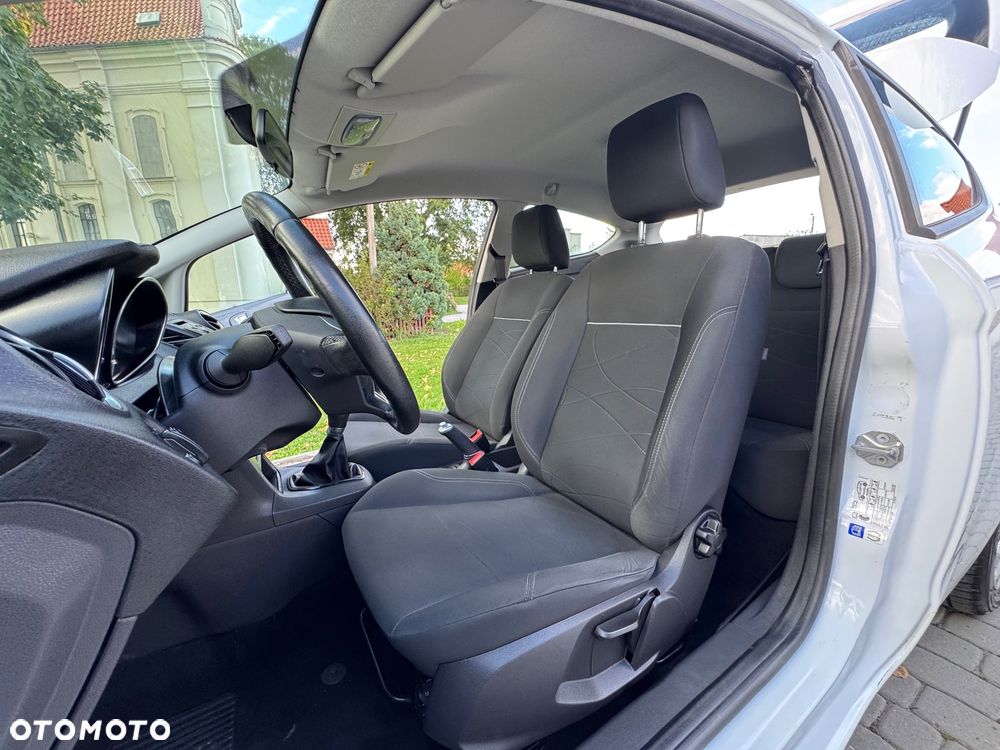 Ford Fiesta - 21