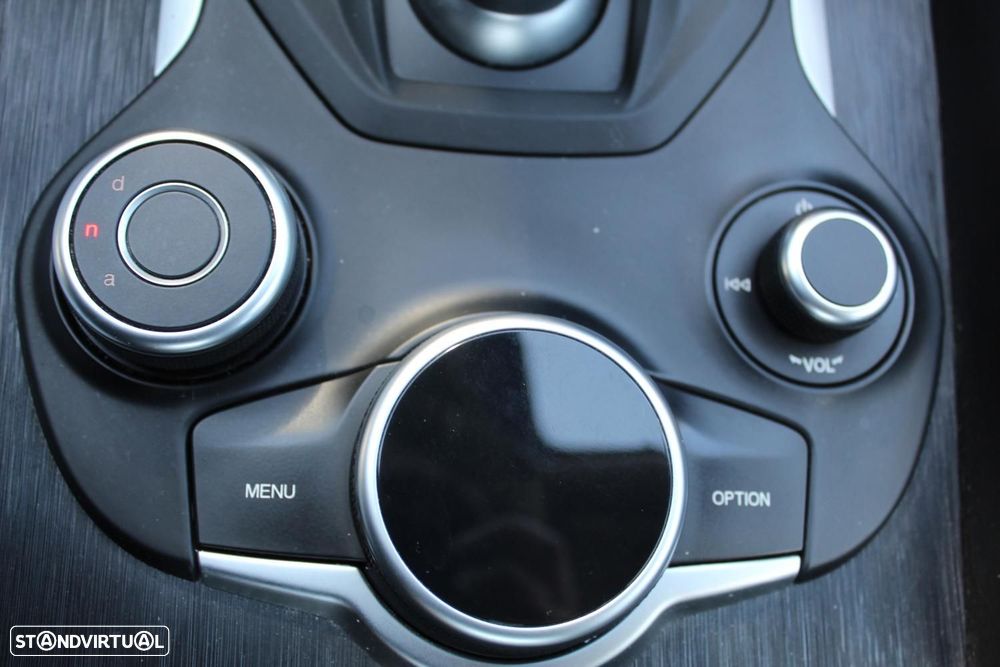 Alfa Romeo Giulia 2.2 D Super AT8 - 21