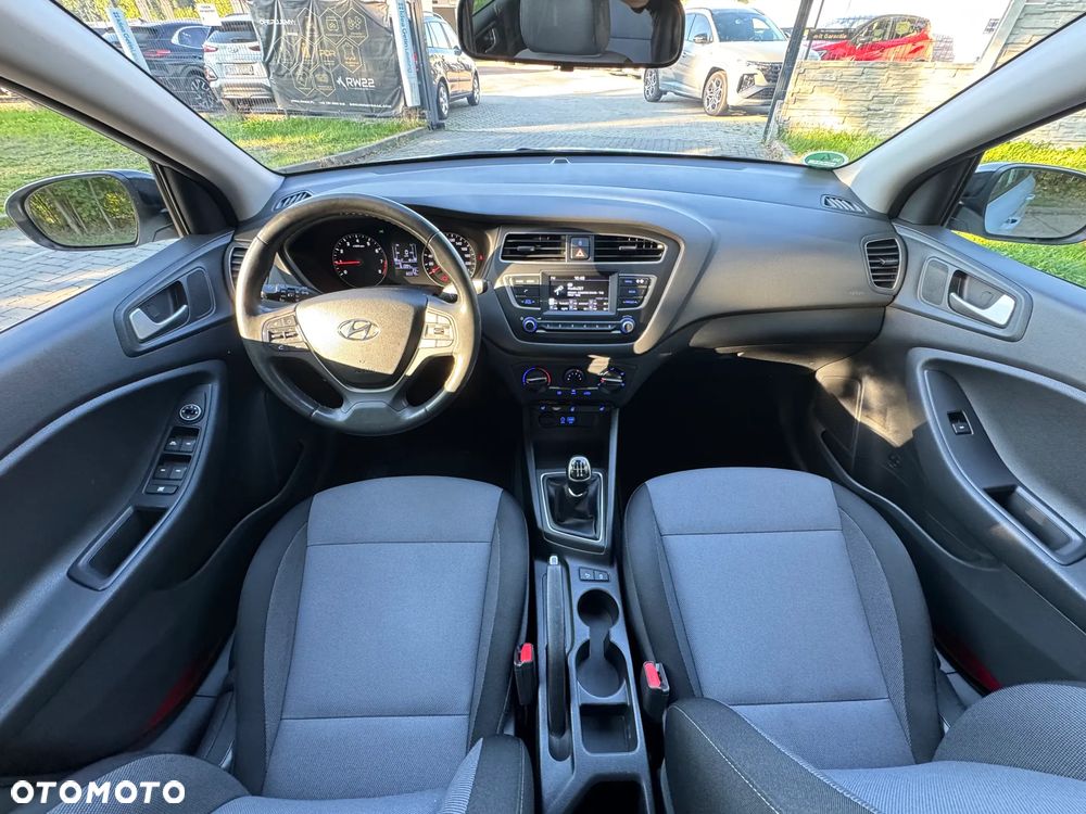 Hyundai i20 - 23