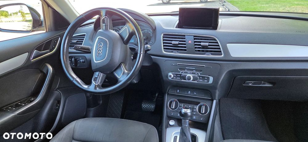 Audi Q3 1.4 TFSI S tronic - 24