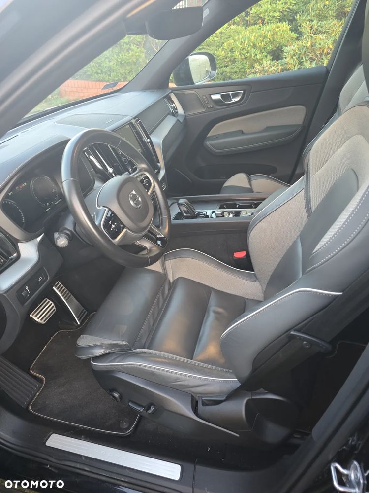 Volvo XC 60 D4 AWD R-Design - 6