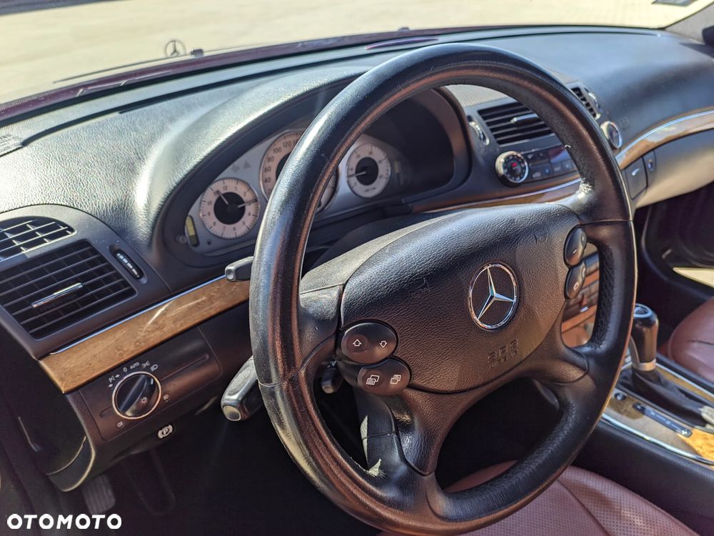 Mercedes-Benz Klasa E 300 BLUETEC Avantgarde - 11