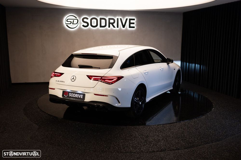 Mercedes-Benz CLA 250 e Shooting Brake AMG Line - 34