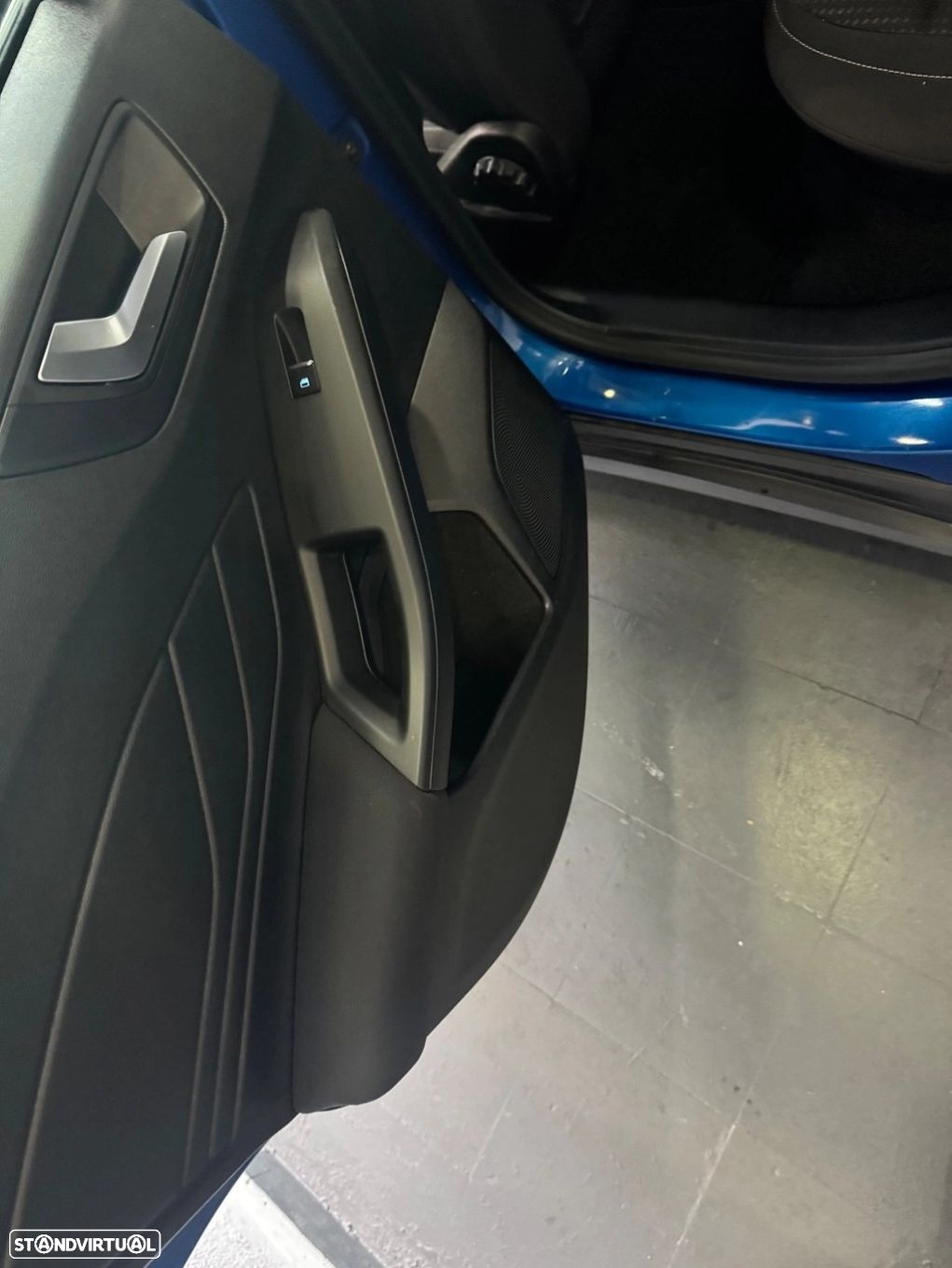 Ford Focus SW 1.0 EcoBoost S&S COOL&CONNECT - 9