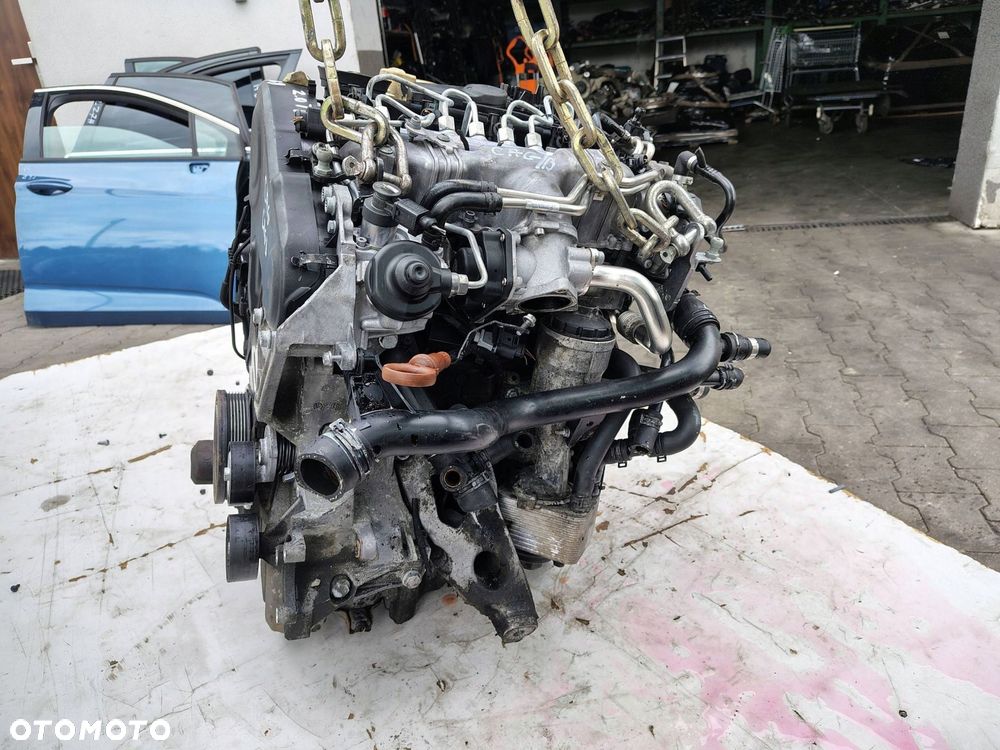 SILNIK KOMPLETNY CAG/CAGB KOLEKTOR SSĄCY ALUMINIOWY AUDI A4 B8 2.0 TDI 102 - 10