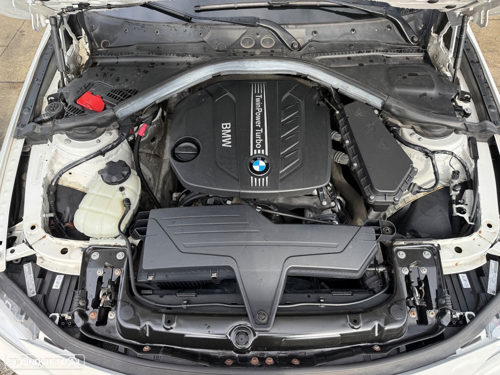 BMW 320 d Auto Pack M - 28