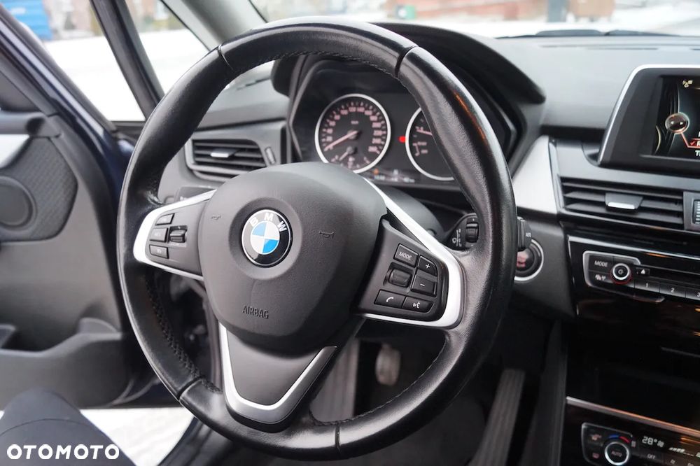 BMW Seria 2 218i Advantage - 10