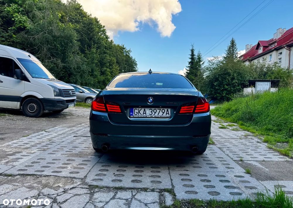 BMW Seria 5 535i xDrive Luxury Line - 4