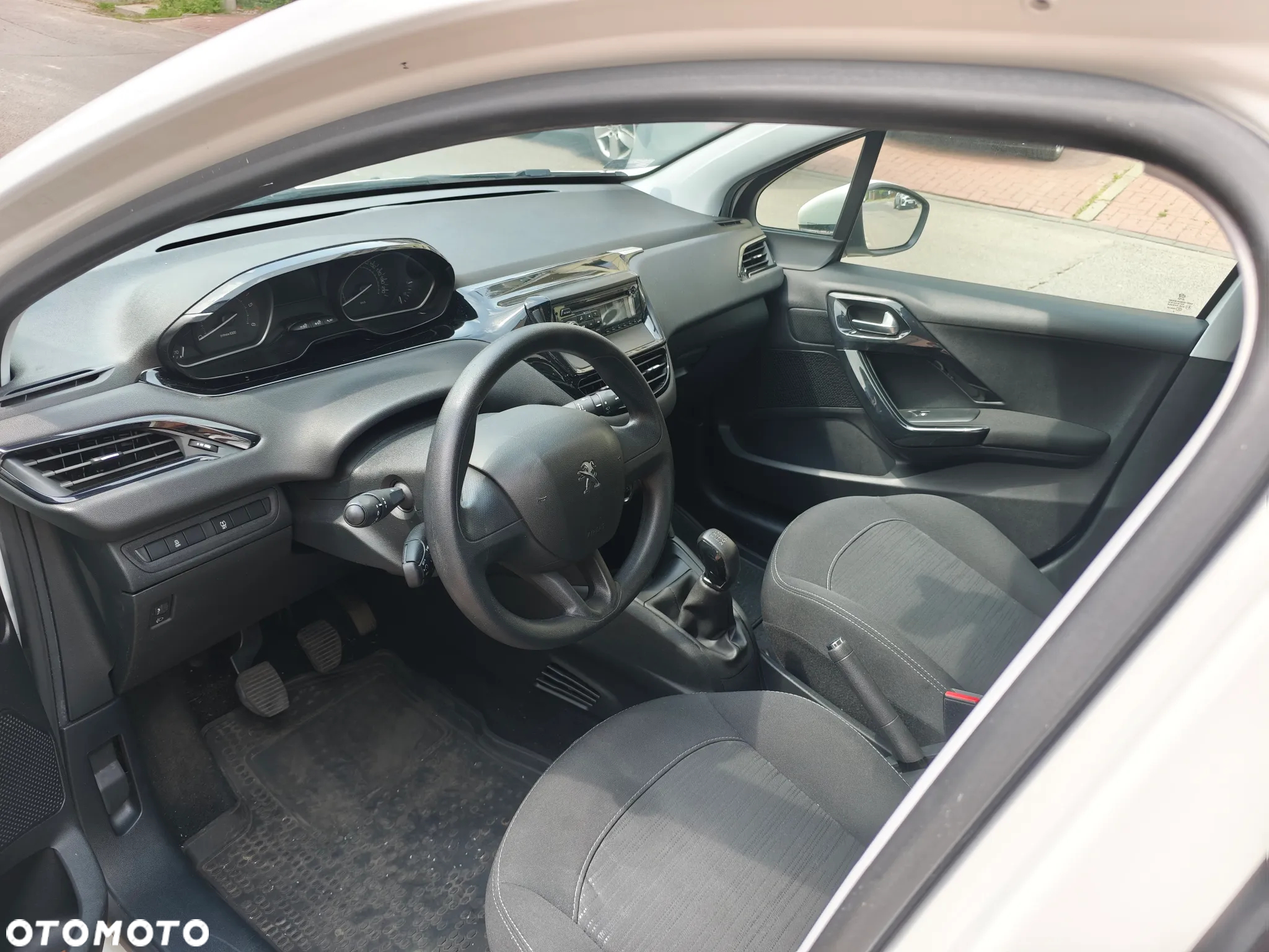 Peugeot 208 1.6 BlueHDi Active - 5