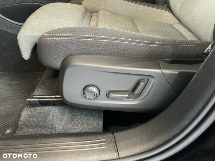 Volvo XC 40 T5 Recharge DKG Plus Dark - 18