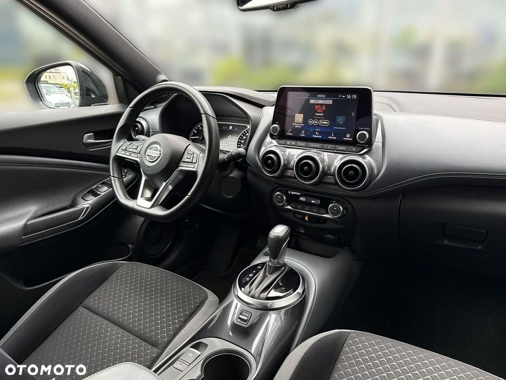 Nissan Juke 1.0 DIG-T N-Connecta DCT - 13