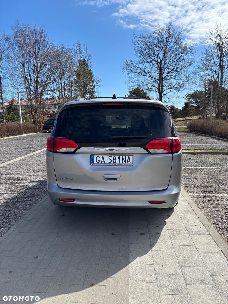 Chrysler Voyager - 4