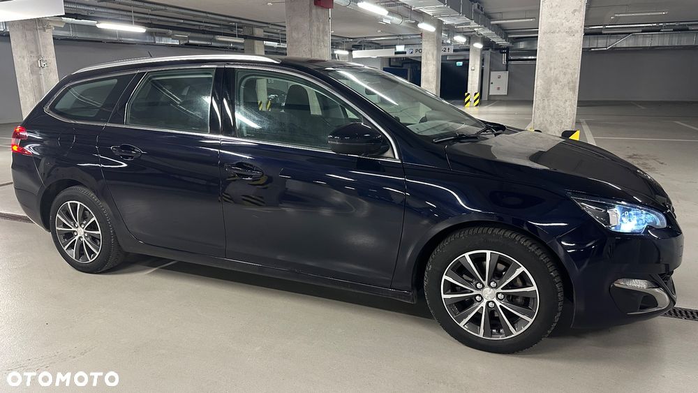 Peugeot 308 1.6 BlueHDi Allure S&S - 18