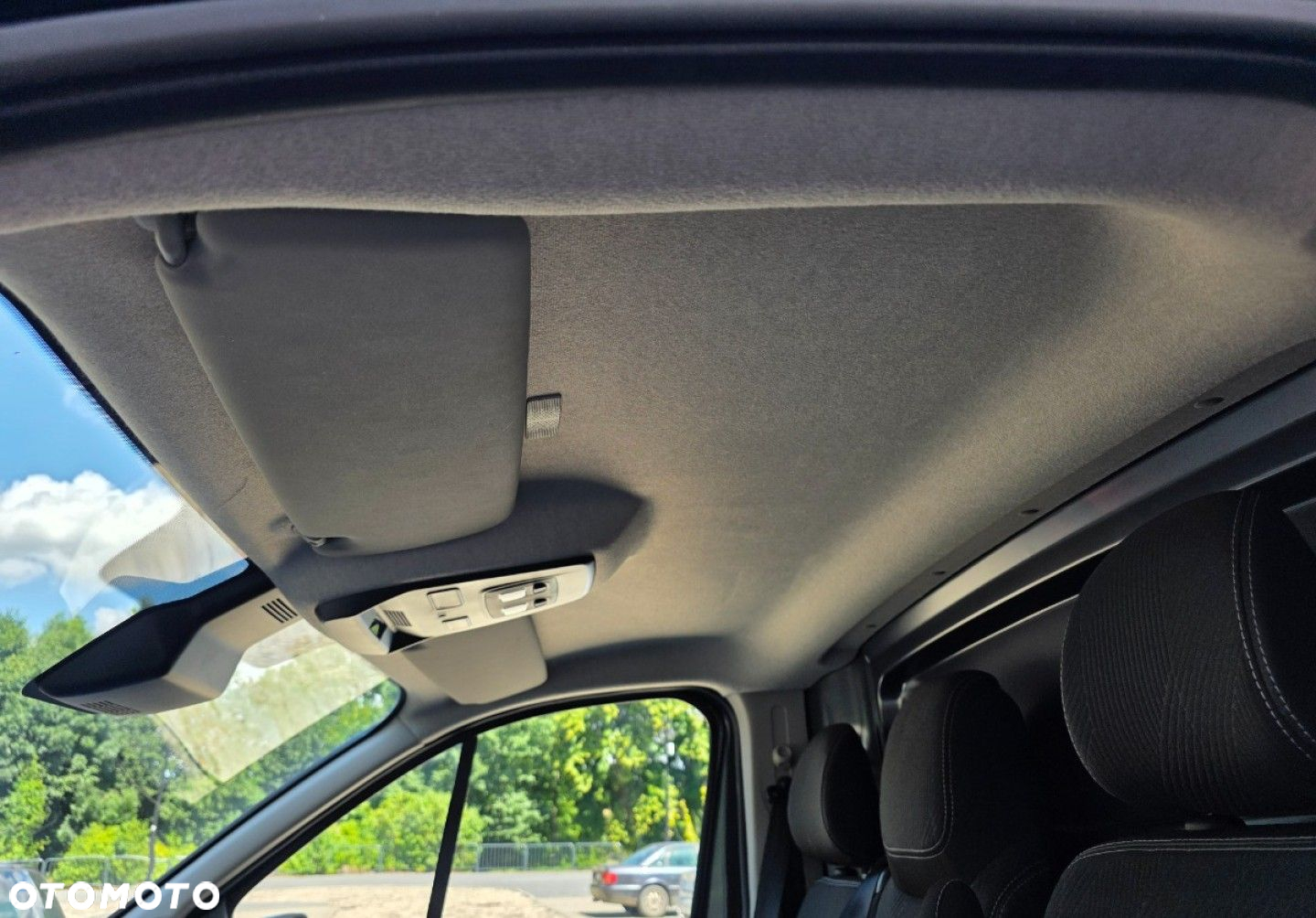 Renault Trafic - 10