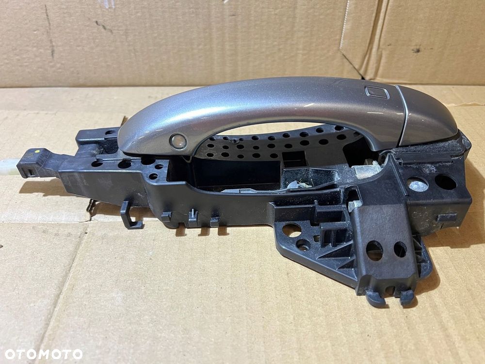 AUDI A8 D4 KLAMKA LY7G LEWY TYŁ PODŚWIETLENIE KEYLESS GO - 3