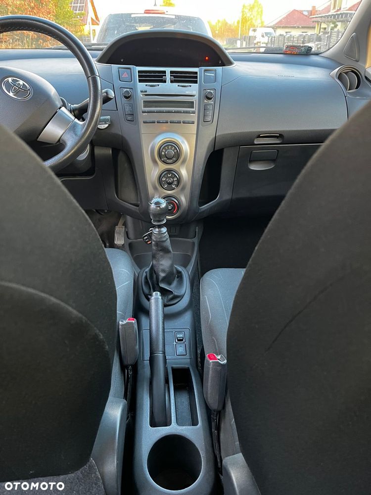 Toyota Yaris 1.33 VVT-i Cool - 8