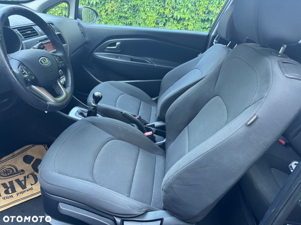 Kia Rio 1.2 Dream Team Edition - 11