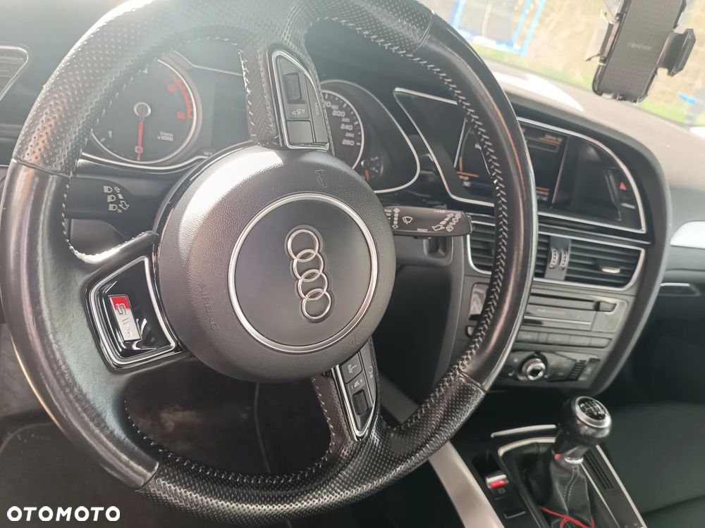 Audi A4 Avant 2.0 TDI - 14