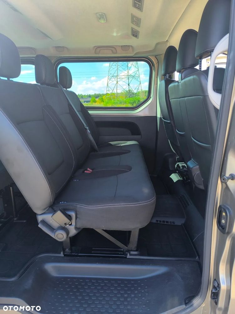 Renault Trafic Grand SpaceClass 2.0 dCi EDC - 12