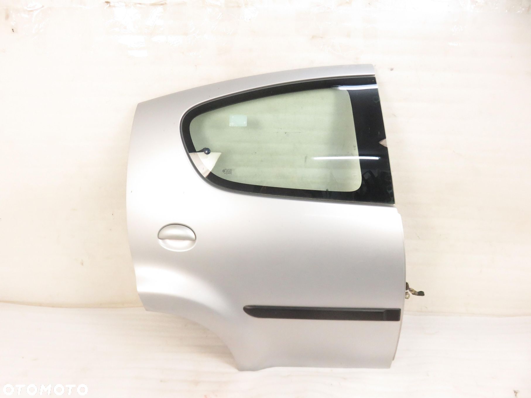 DRZWI PRAWY TYŁ PEUGEOT 107 KTB - 1