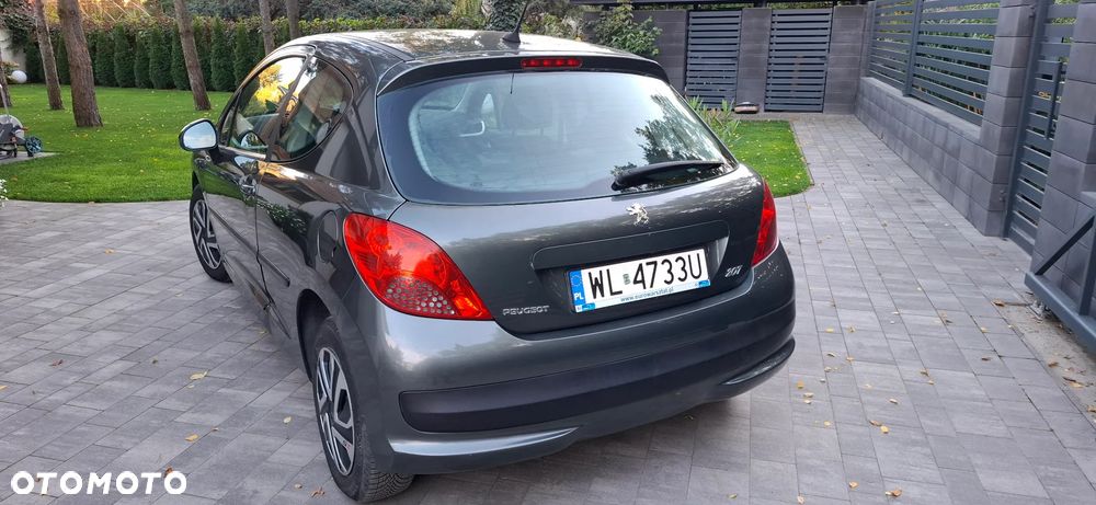 Peugeot 207 - 6