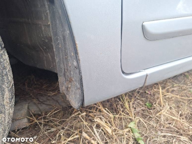 KOMPLETNY PRZÓD MASKA ZDERZAK LAMPA HONDA FR-V I NH623M 05-09r - 3