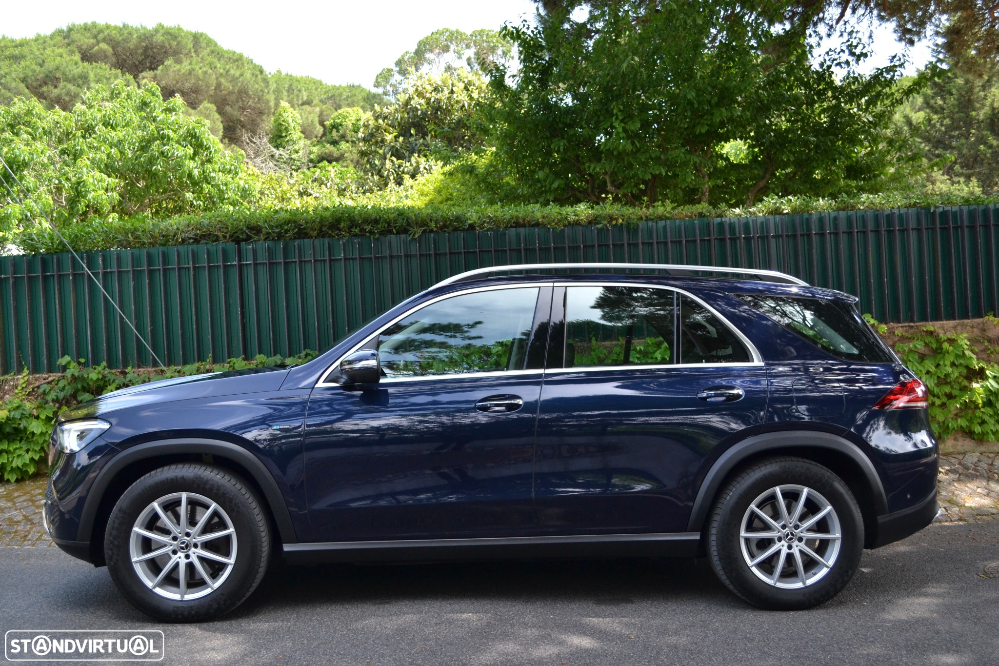 Mercedes-Benz GLE 350 e 4Matic - 4