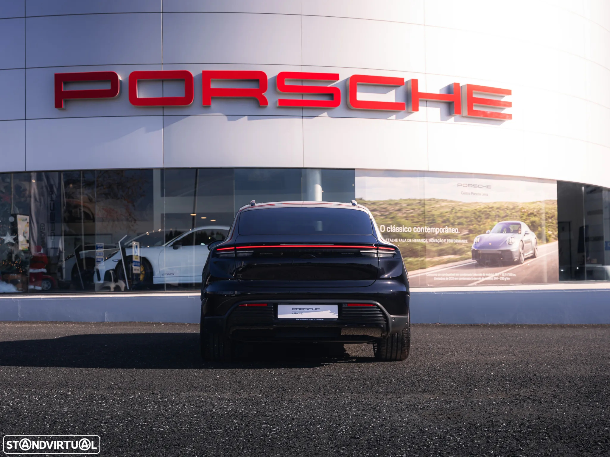 Porsche Macan Electric 4 - 7