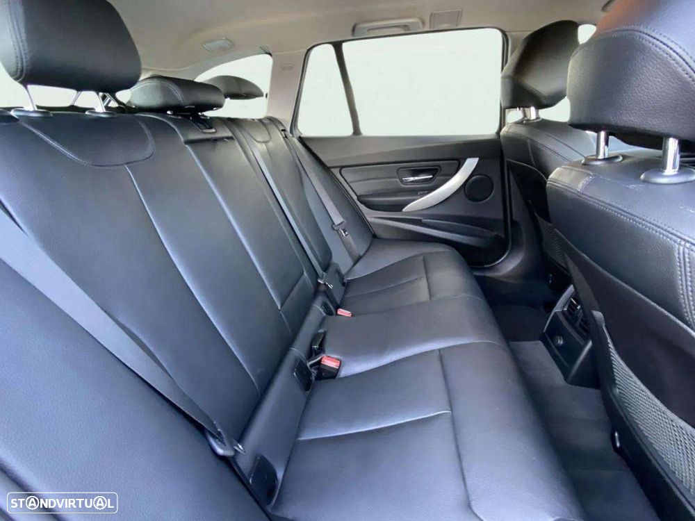 BMW 318 d Touring - 19