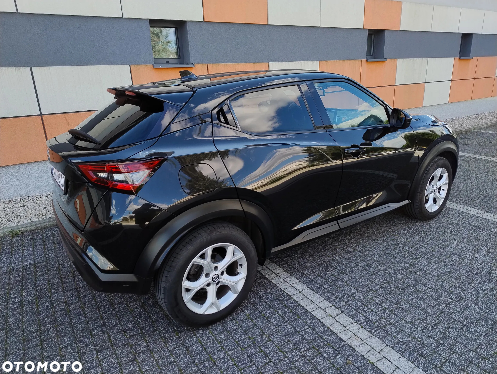Nissan Juke 1.0 DIG-T Tekna - 3