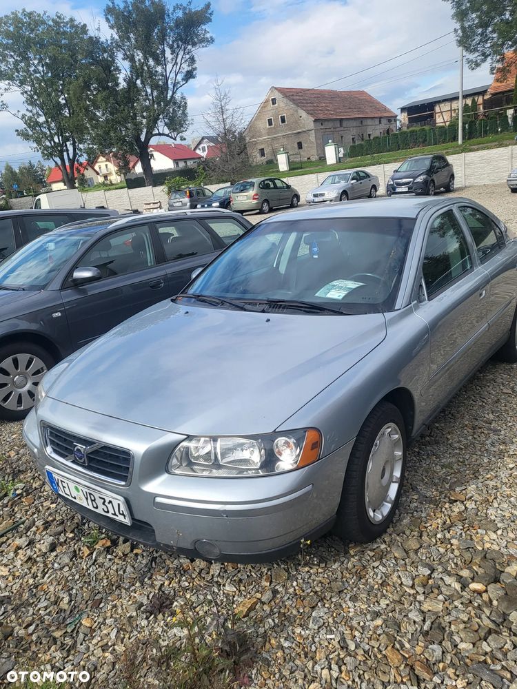 Volvo S60 2.4 Momentum - 10