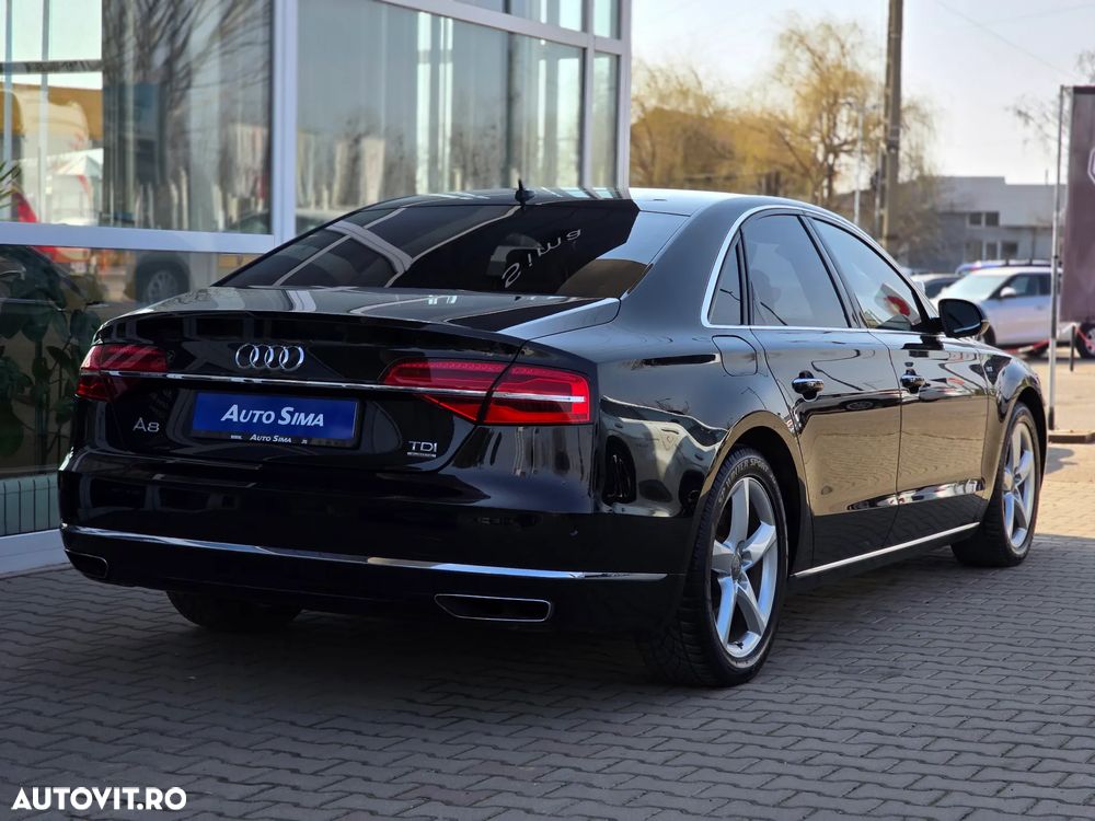 Audi A8 - 7