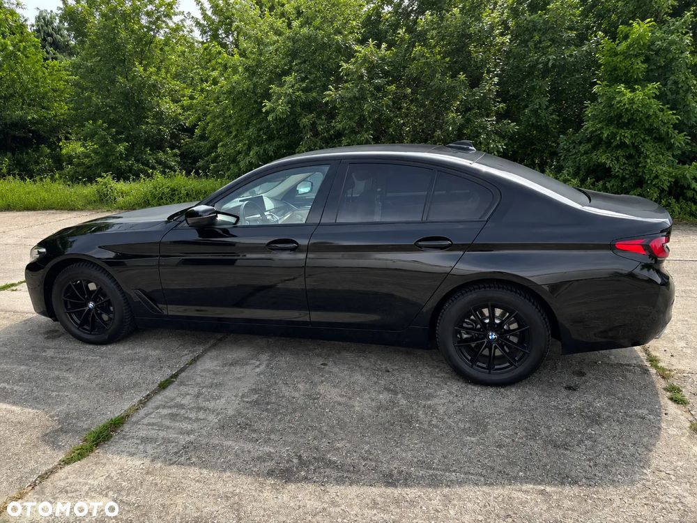 BMW Seria 5 520d xDrive - 6