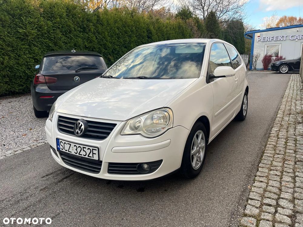 Volkswagen Polo 1.4 16V Comfortline - 1