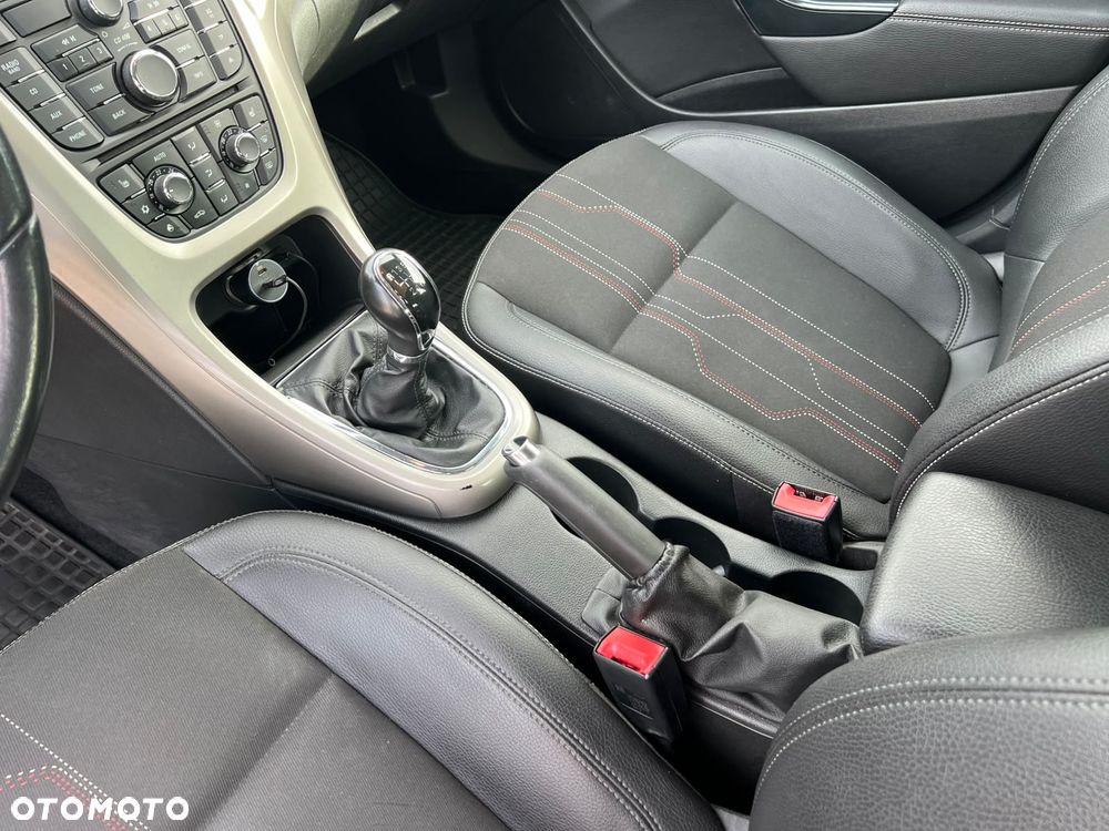 Opel Astra 1.4 T Edition 150 - 24