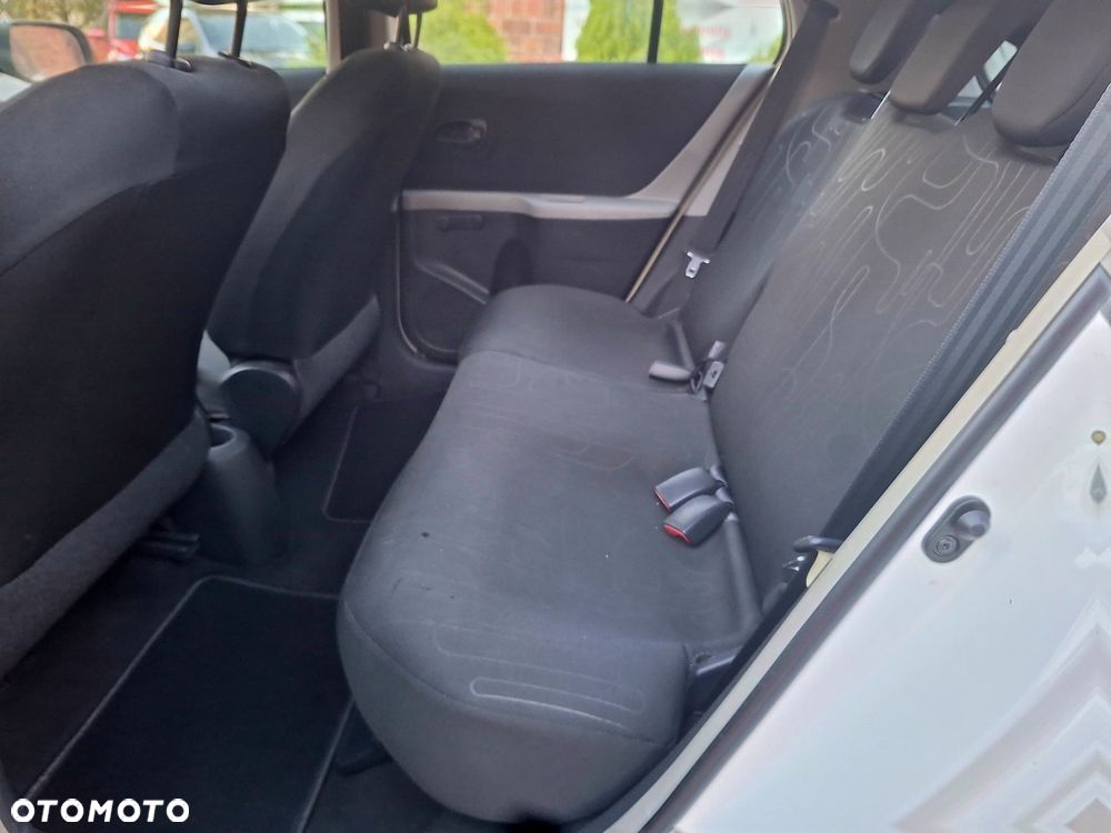 Toyota Yaris - 5